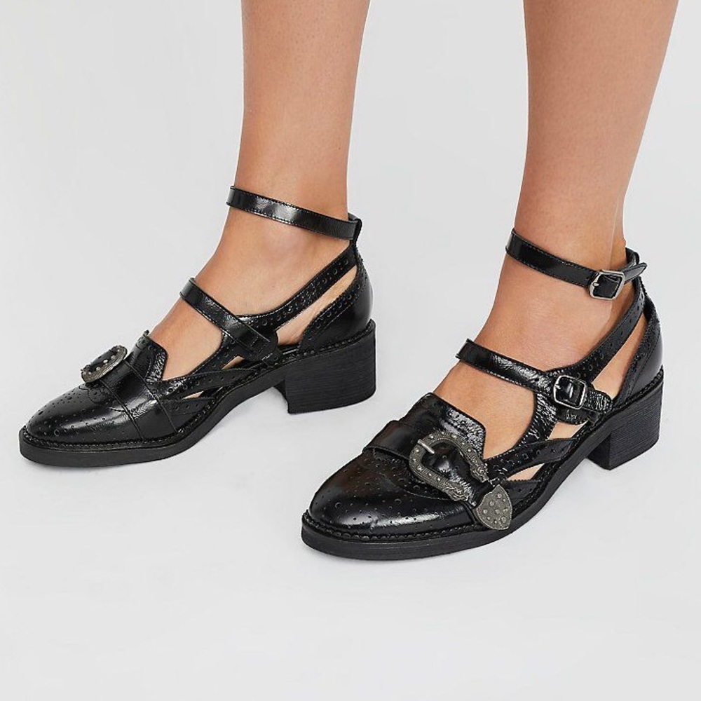 Thunderbird Oxford Shoes